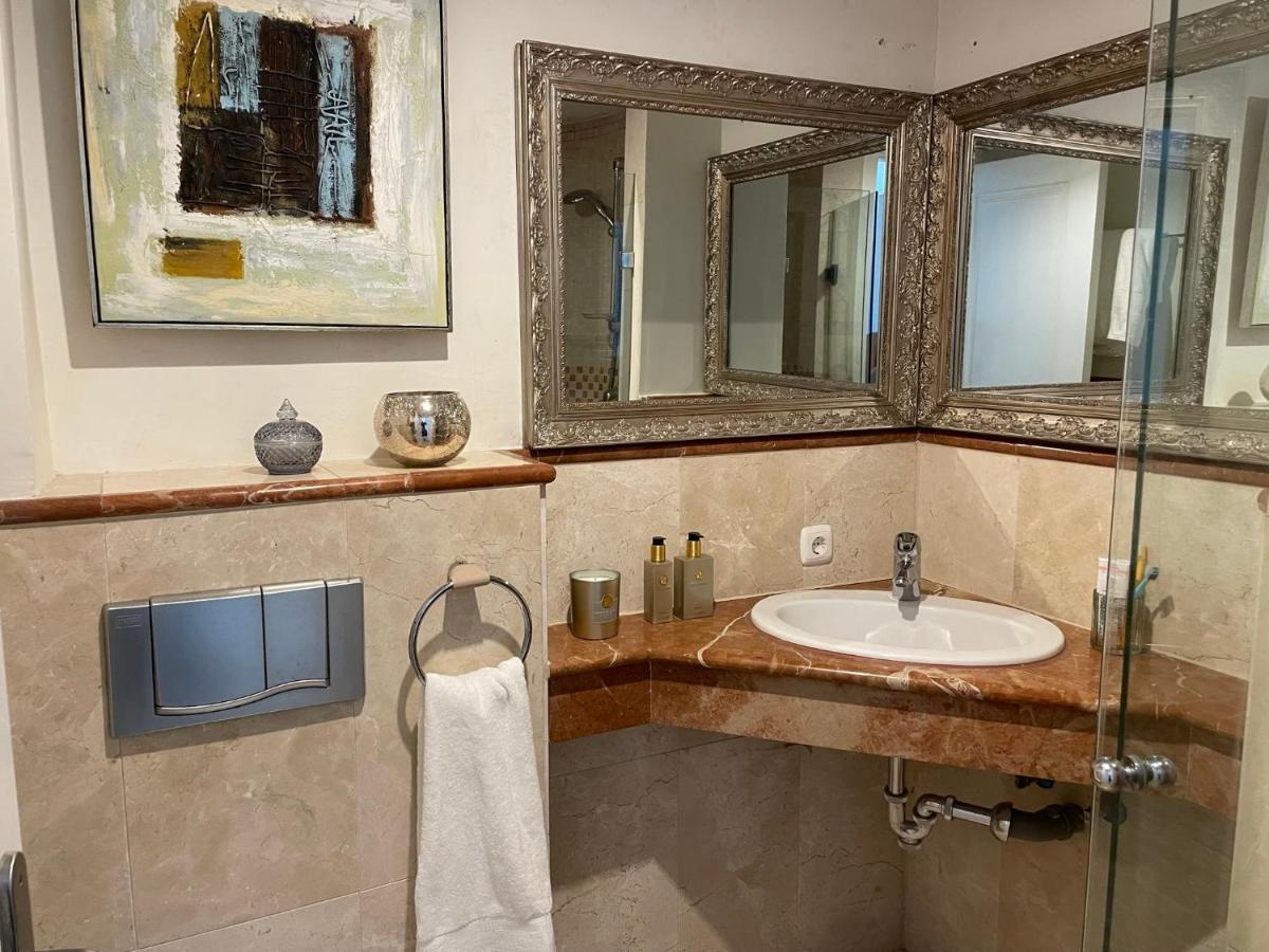Calahonda Luxury Apartment With A Stunning Sea View Mijas Extérieur photo